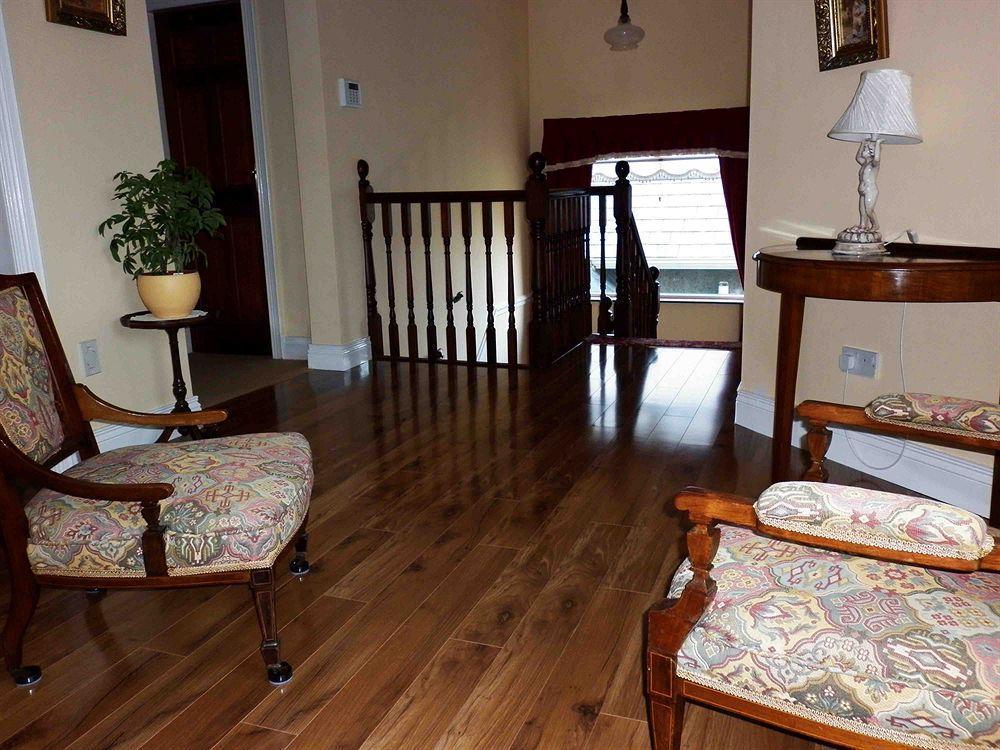 Country Garden House Holiday Homes バリマネー エクステリア 写真
